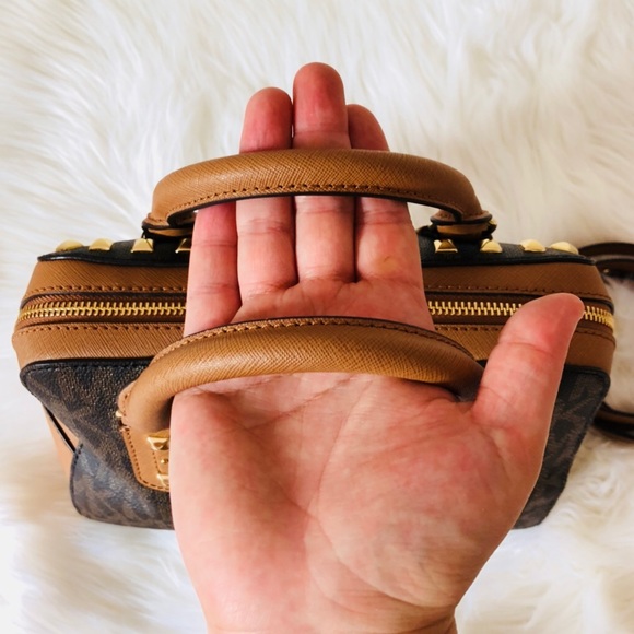 NWT Michael Kors Sandrine Studded satchel handbag - Picture 8 of 8